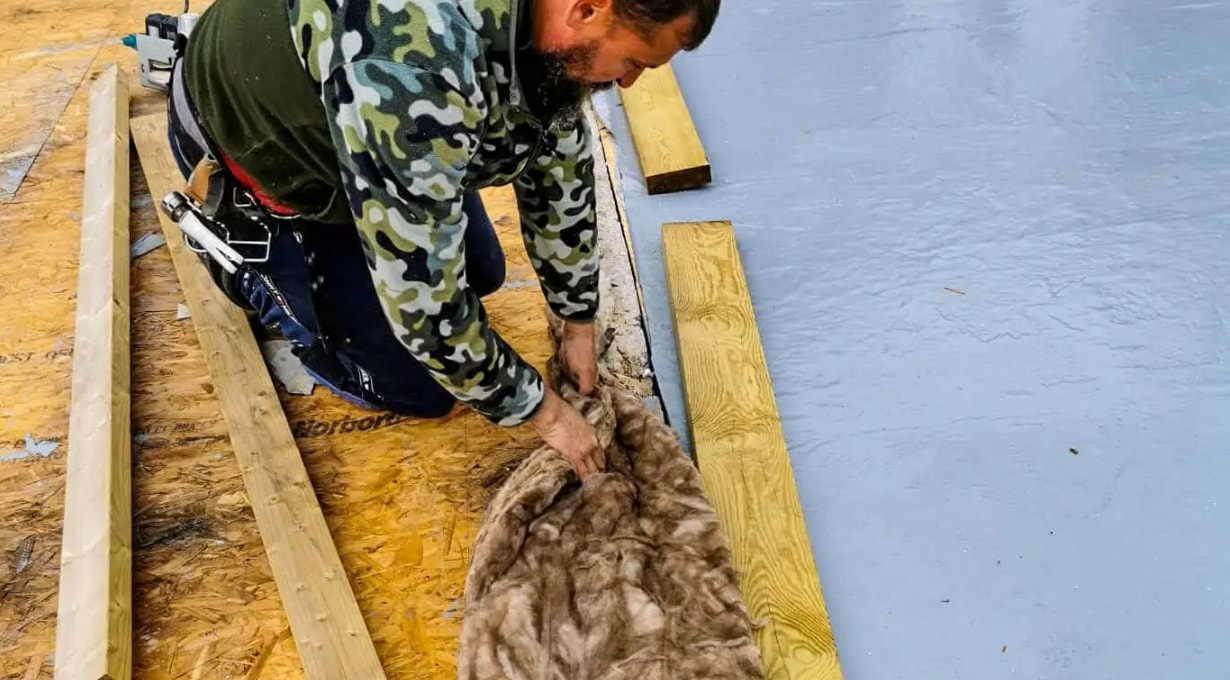 Flatt roofing repair